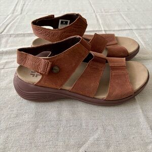 KURU Coda Muse Sandals in Cognac Brown Women's Size 8 Comfort Walking Supportive